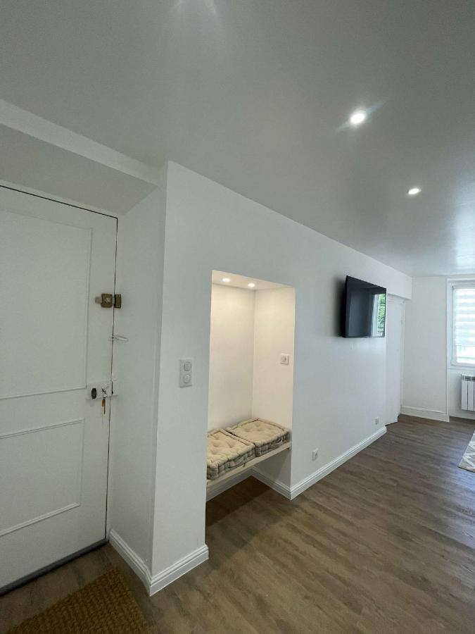 Appartement Dampierre En Yvelines Exterior foto
