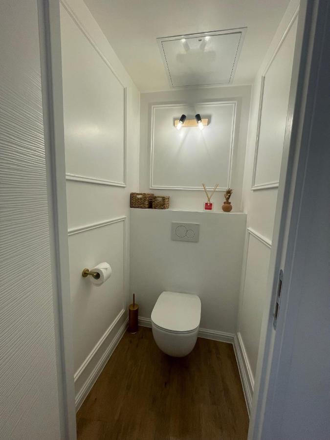 Appartement Dampierre En Yvelines Exterior foto